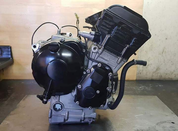 Réparation et révision moteur moto Saint-Parize-le-Châtel